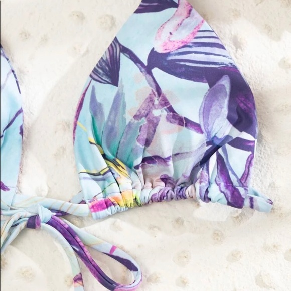 NWT! 3 Piece Set - Gorgeous Blue, Purple Tropical Boho Print Bikini Bathing Suit - Picture 4 of 4